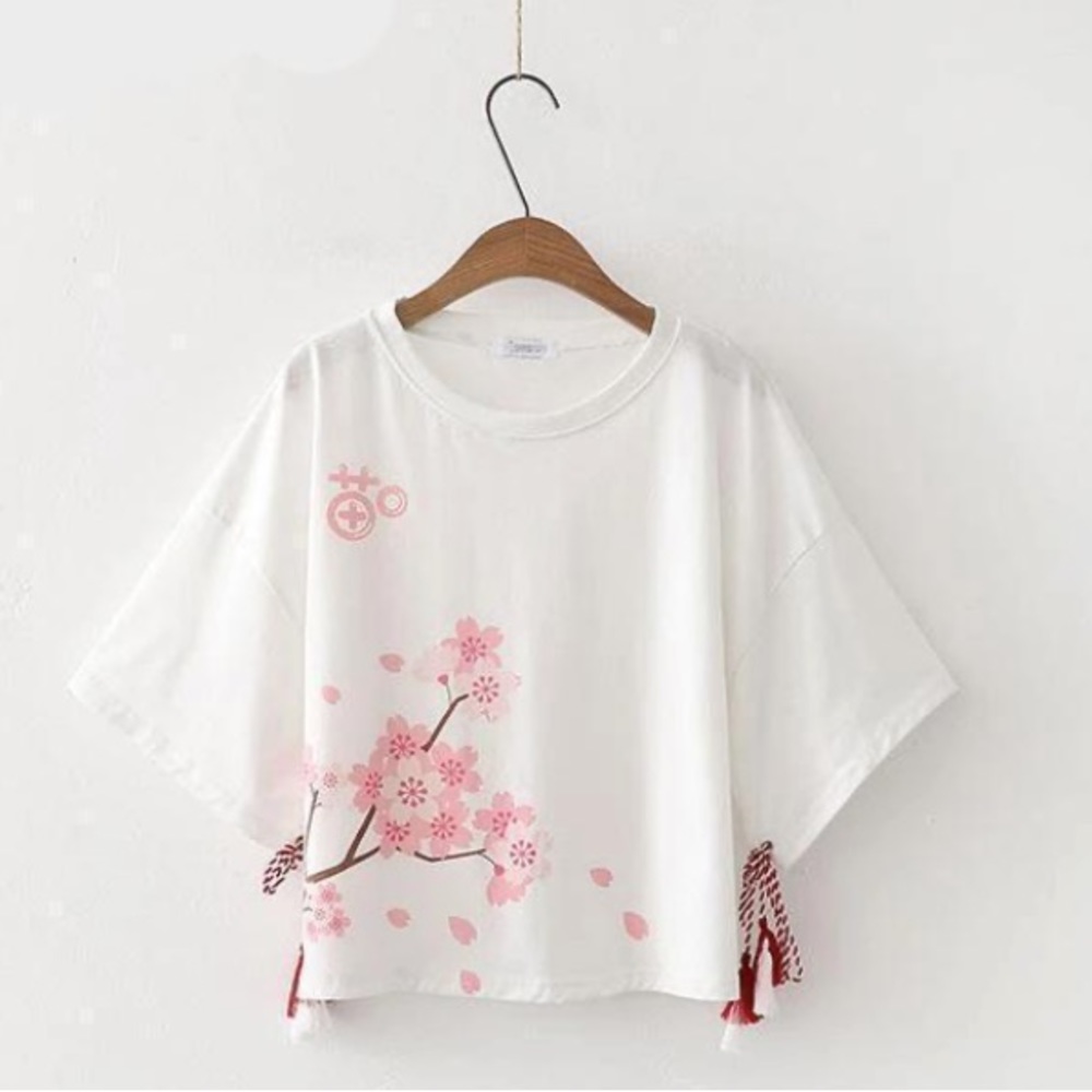 Intricate t-shirt